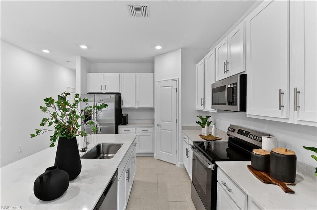 4750 Espiritu WAY-8