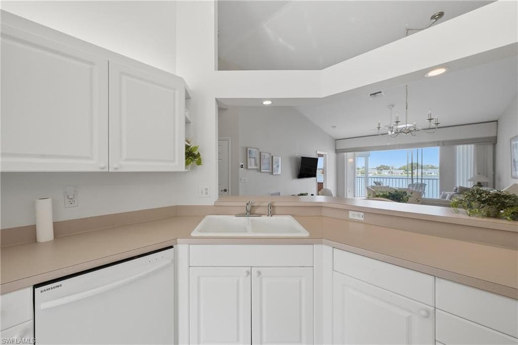3320 Crown Pointe BLVD 201-11