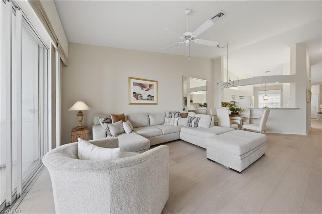 3320 Crown Pointe BLVD 201-21