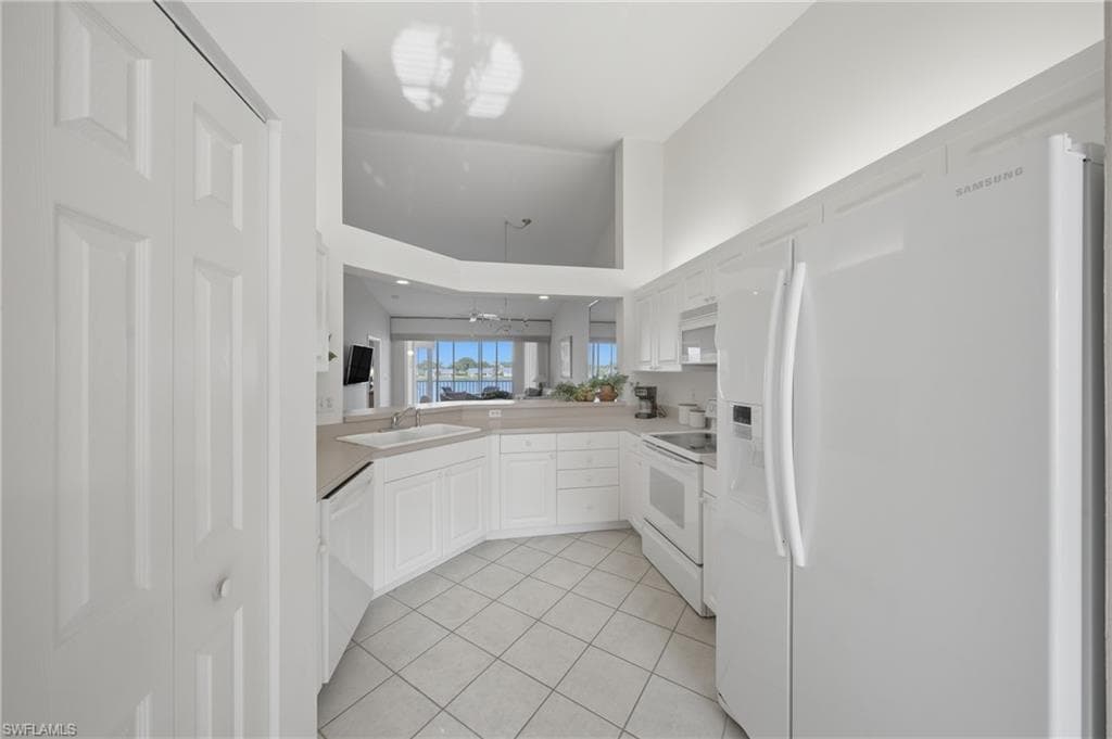 3320 Crown Pointe BLVD 201-8