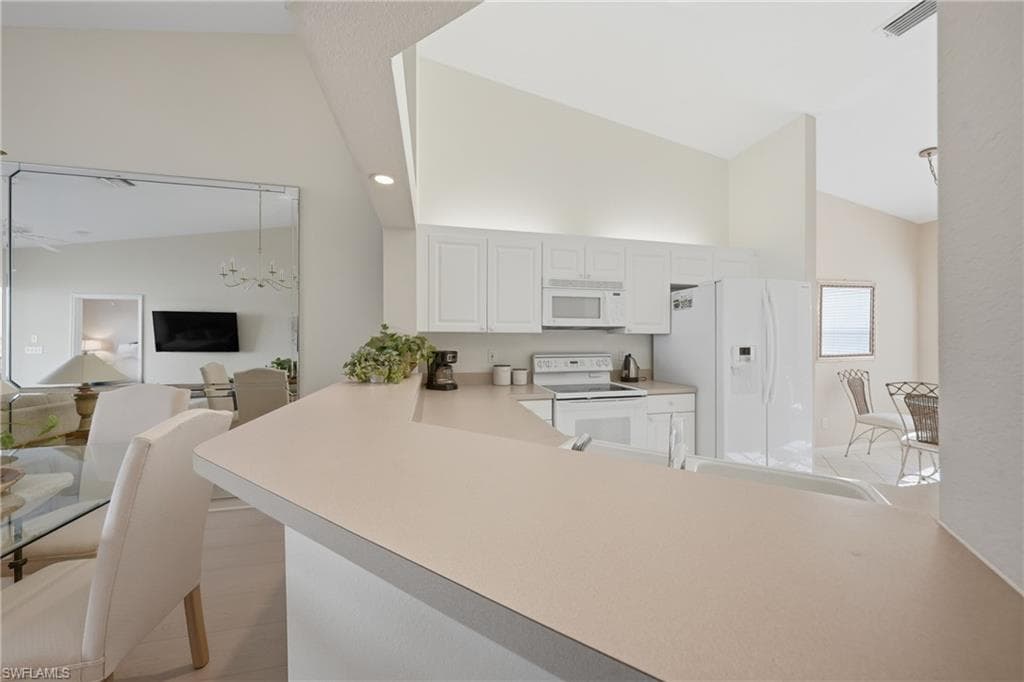 3320 Crown Pointe BLVD 201-7