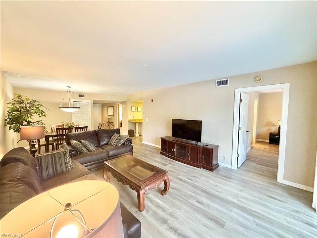 509 Roma CT 107-9