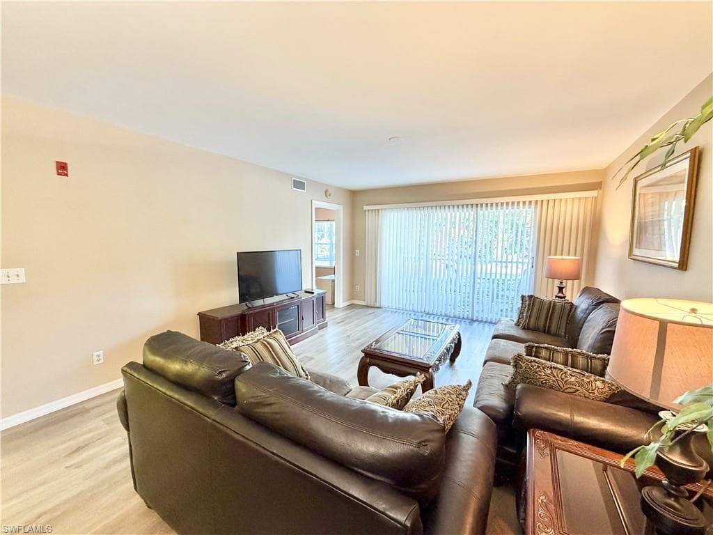 509 Roma CT 107-7