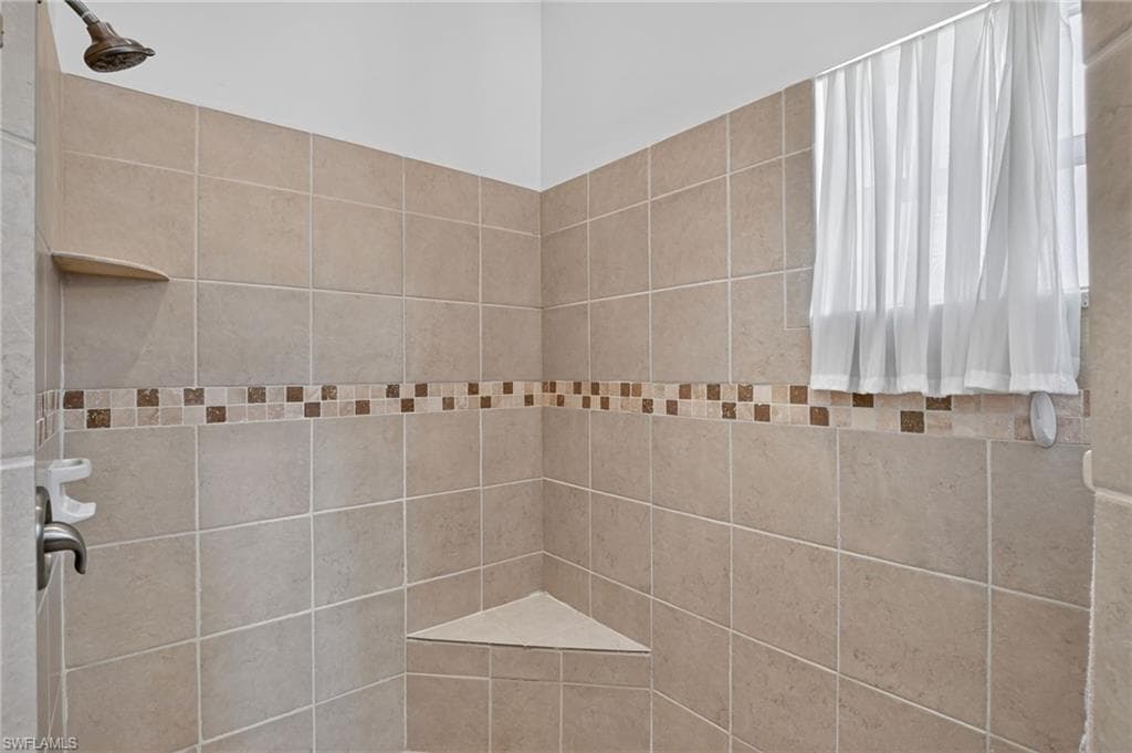 2166 Stacil CIR 17-27