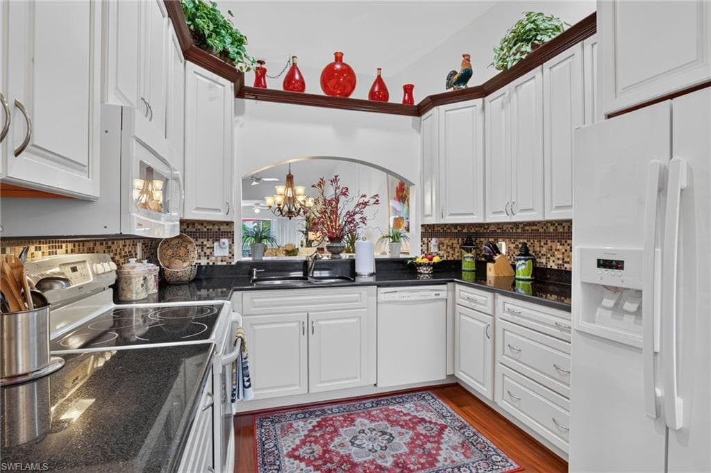 2166 Stacil CIR 17-19