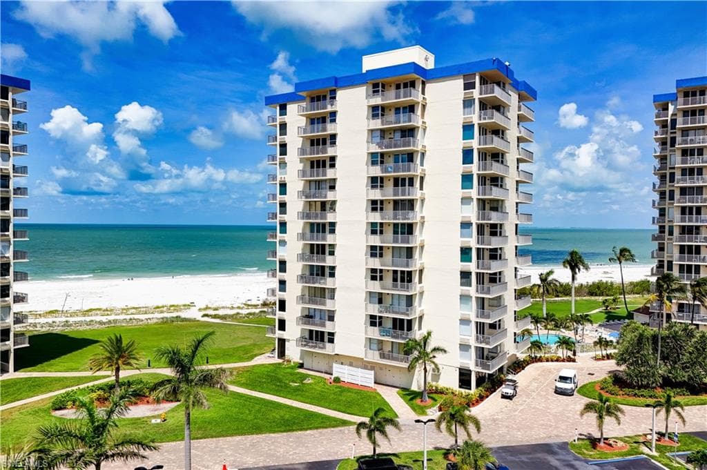7330 Estero BLVD 601-21