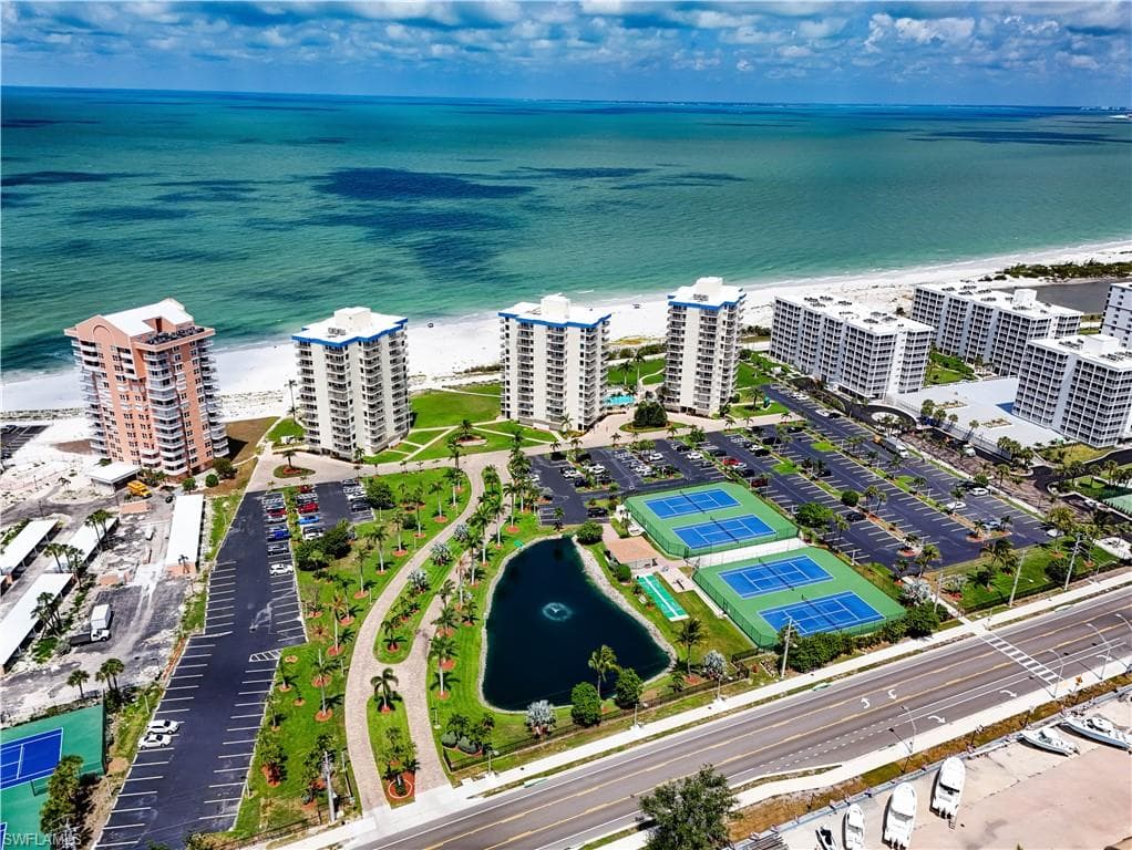 7330 Estero BLVD 601-24
