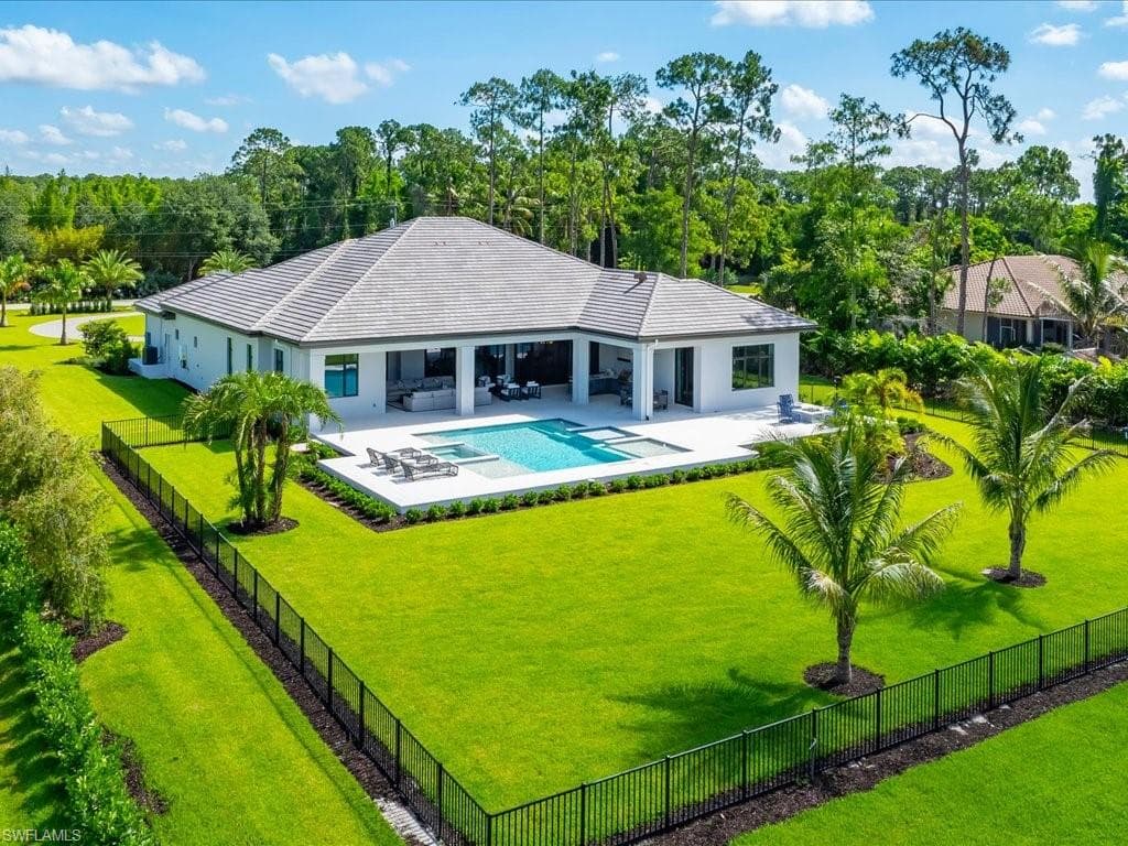 6446 Daniels RD-38