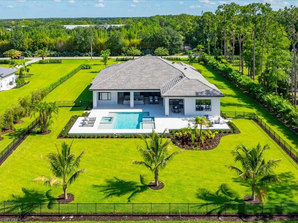 6446 Daniels RD-37