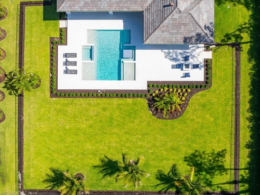 6446 Daniels RD-39