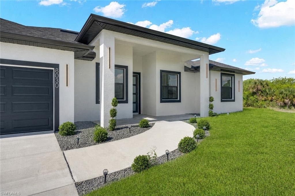 8030 SHERWOOD CIR-1