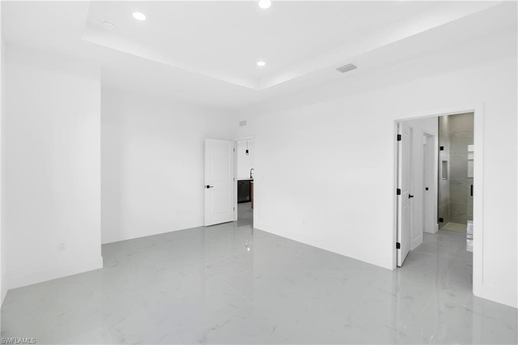 8030 SHERWOOD CIR-14