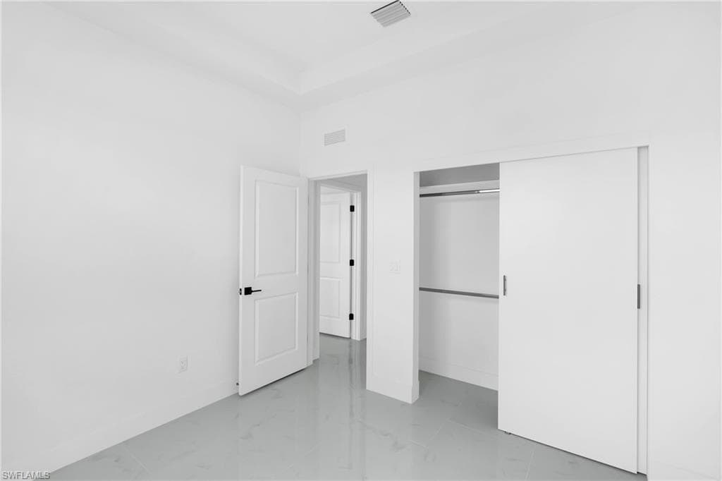 8030 SHERWOOD CIR-18