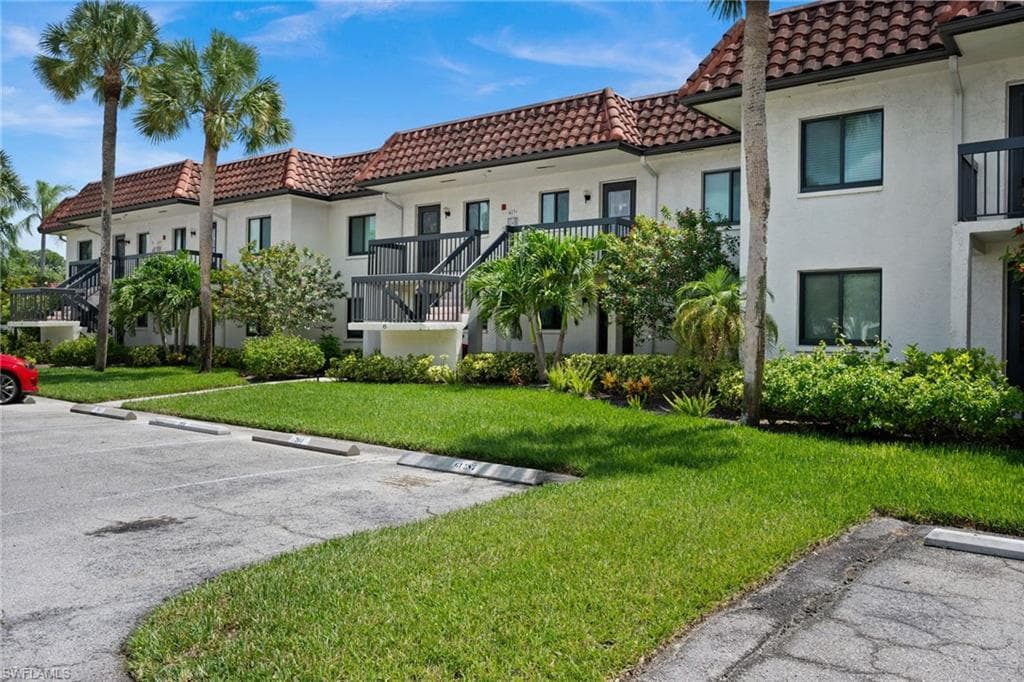 4251 27th CT SW 104-1