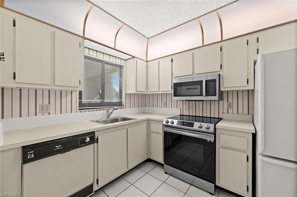 4251 27th CT SW 104-8