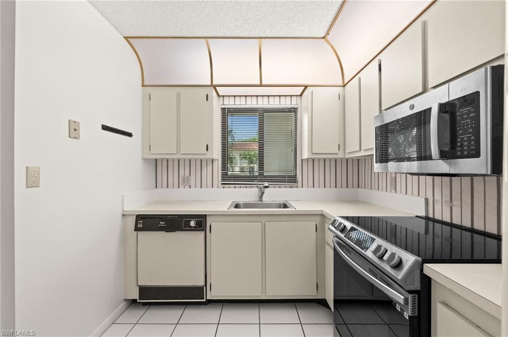 4251 27th CT SW 104-10