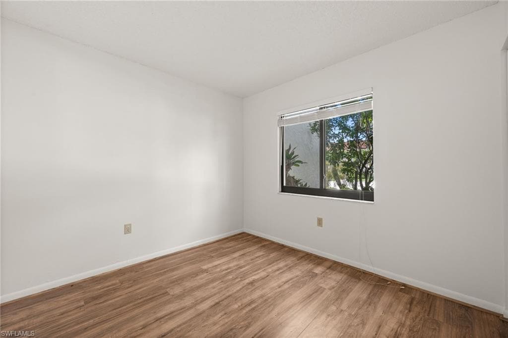 4251 27th CT SW 104-18