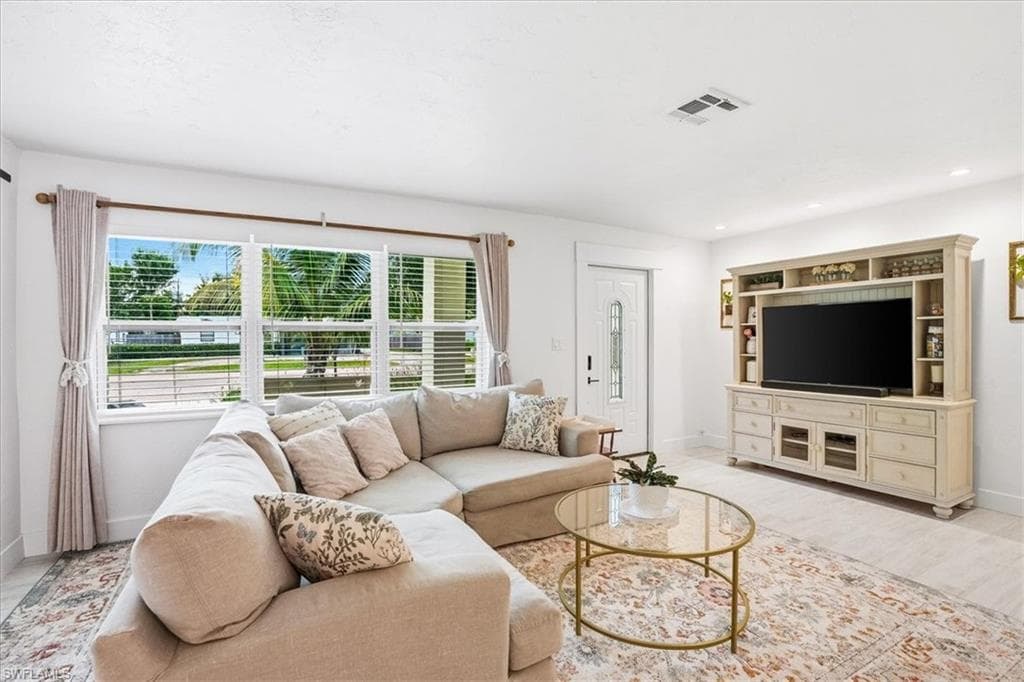 3880 Estey AVE-2
