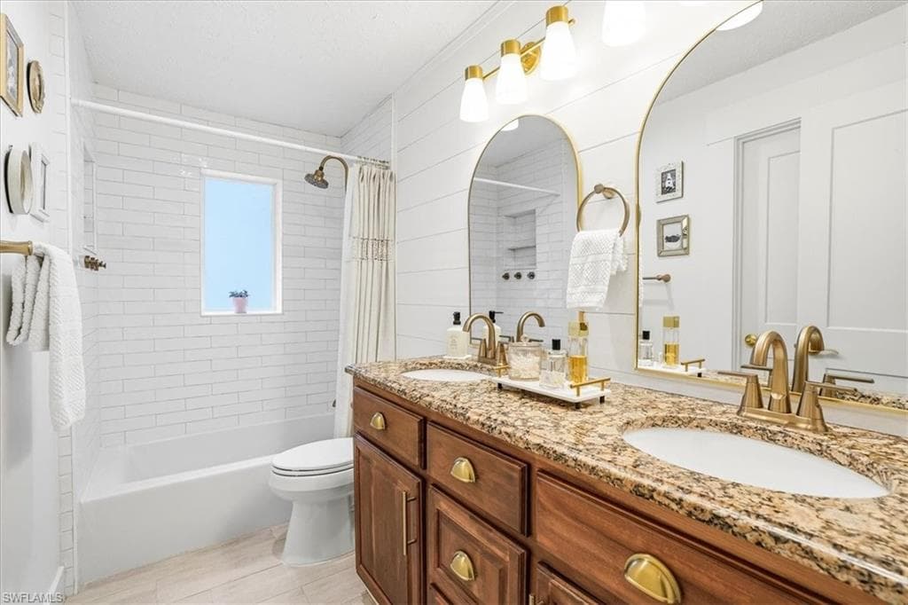 3880 Estey AVE-17