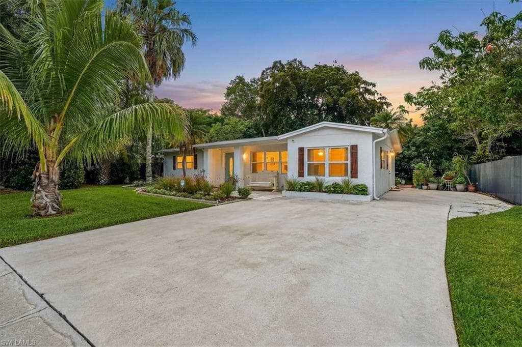 3880 Estey AVE-39