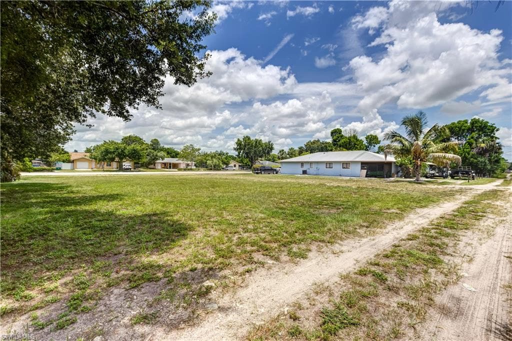 2171 Sunshine BLVD-9
