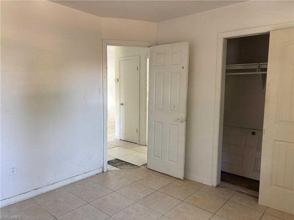 3977 Seminole AVE-5