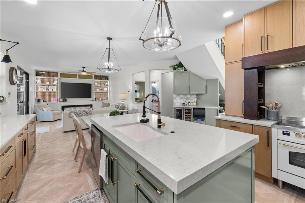14590 Indigo Lakes CIR-8