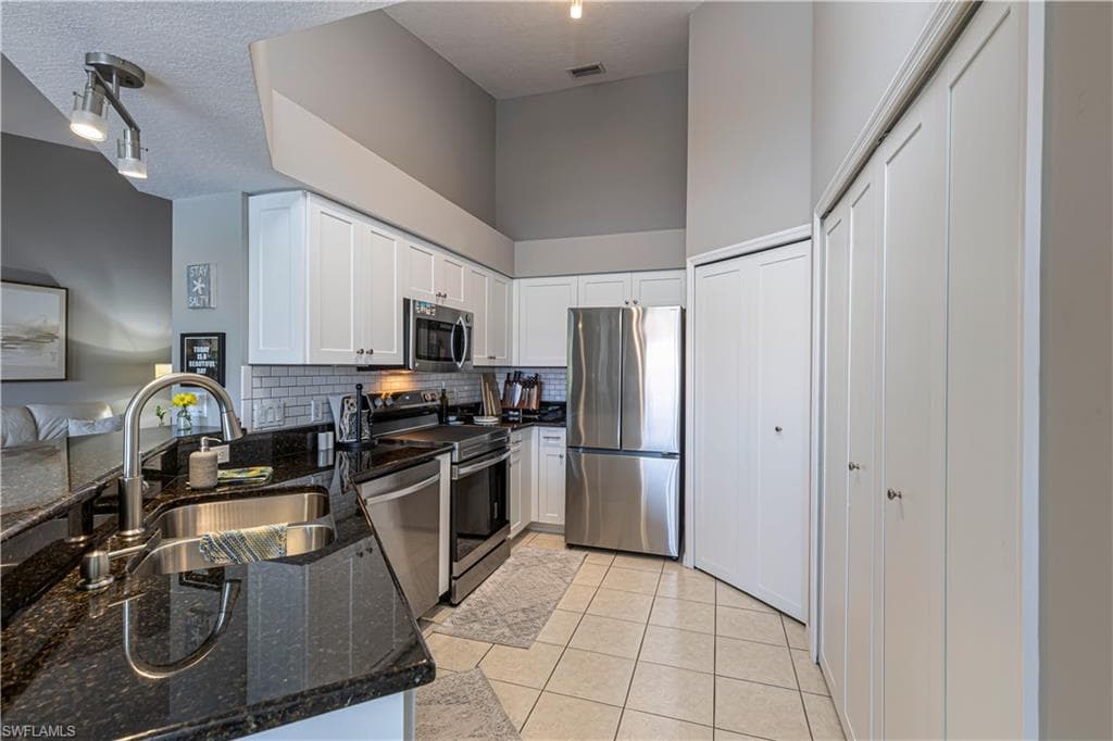 26740 Rosewood Pointe LN 202-13