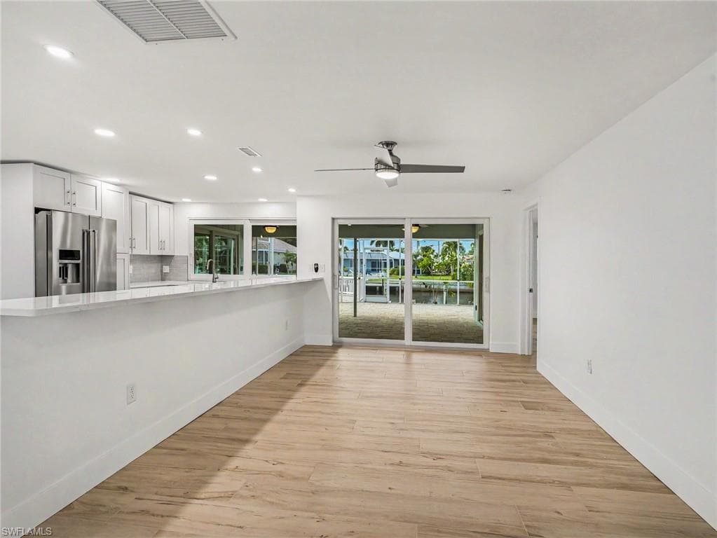 548 Belvedere CT-17