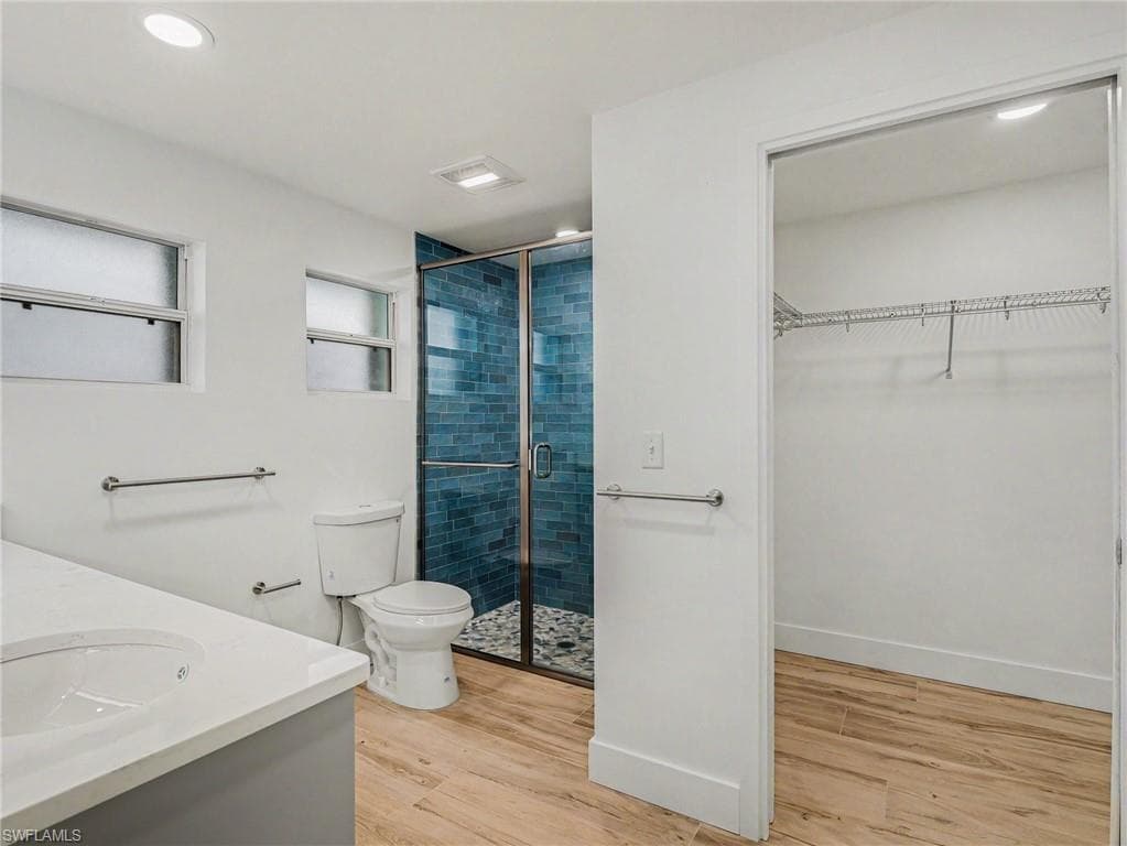 548 Belvedere CT-28
