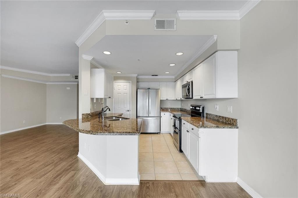 7756 Gardner DR 102-12