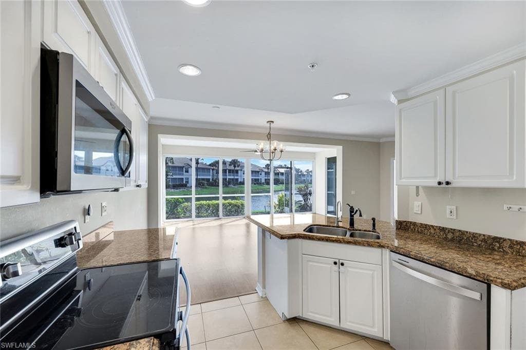 7756 Gardner DR 102-6