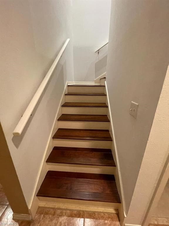 3265 Amanda LN 7-16