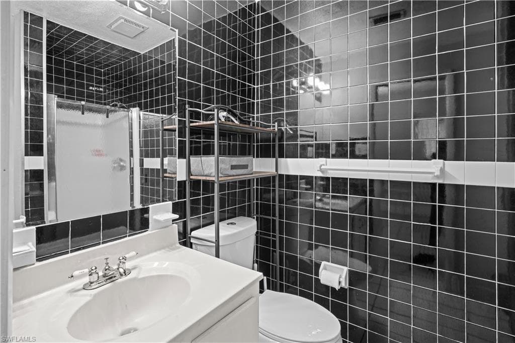 3369 Yukon CIR 1-26