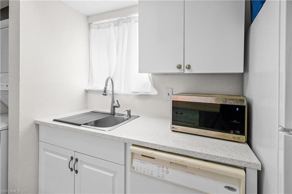 3369 Yukon CIR 1-15