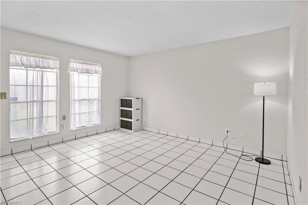 3369 Yukon CIR 1-6