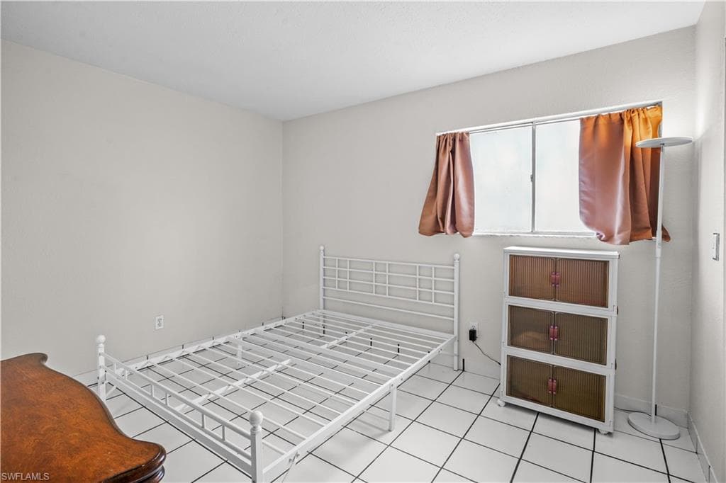 3369 Yukon CIR 1-19