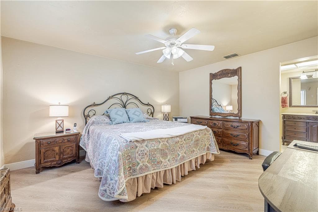 15840 Lake Candlewood DR-22