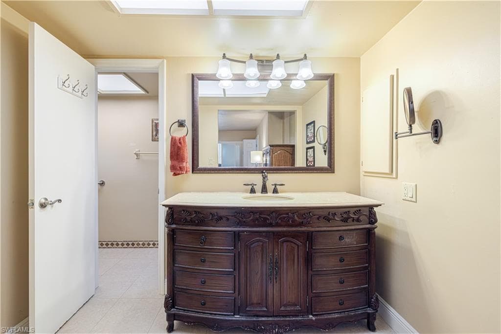 15840 Lake Candlewood DR-25