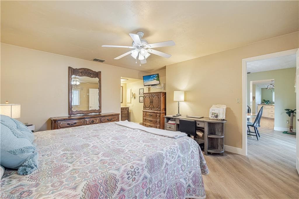 15840 Lake Candlewood DR-23