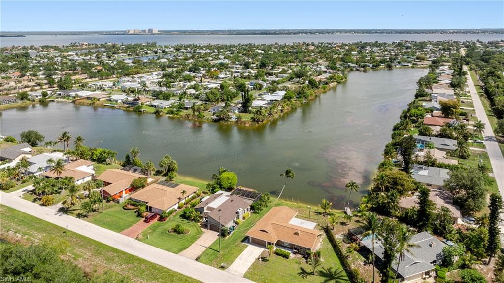 15840 Lake Candlewood DR-44