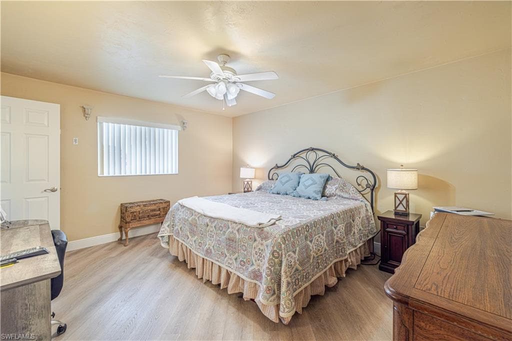 15840 Lake Candlewood DR-24