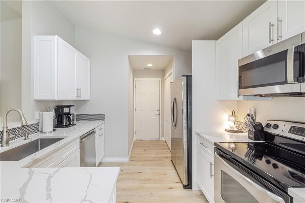 211 Palmacea RD-2