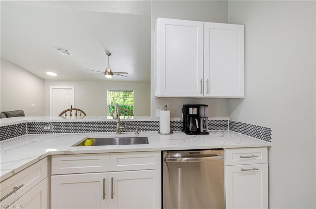 211 Palmacea RD-4