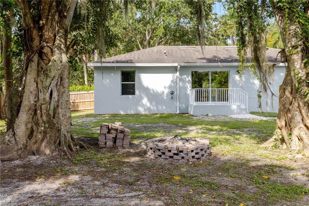 211 Palmacea RD-28