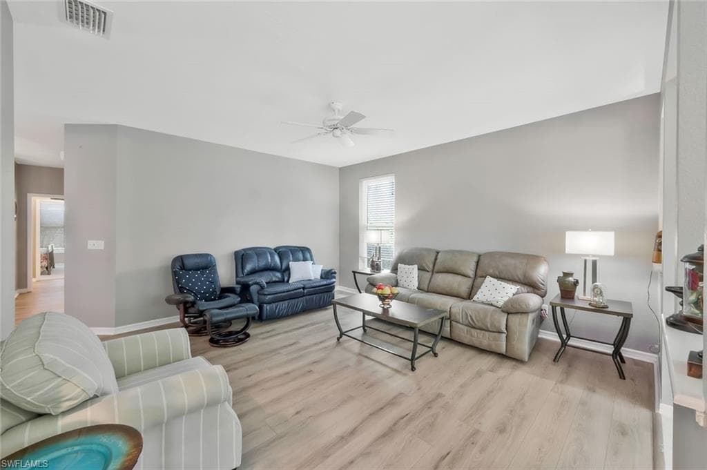 1340 Charleston Square DR 101-2
