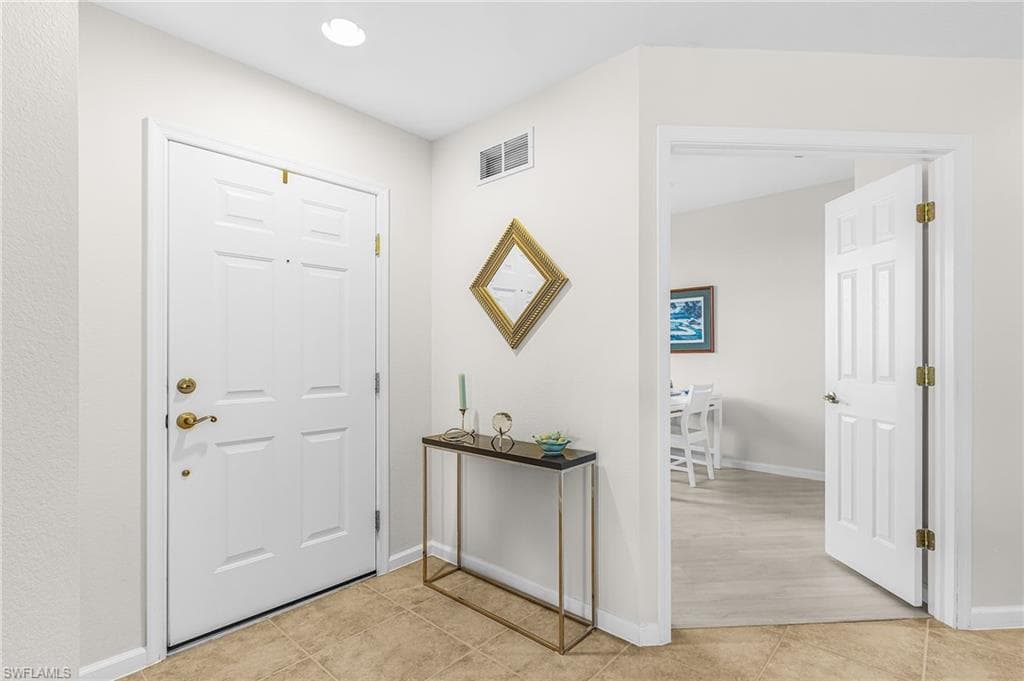 16630 Crownsbury WAY 102-16