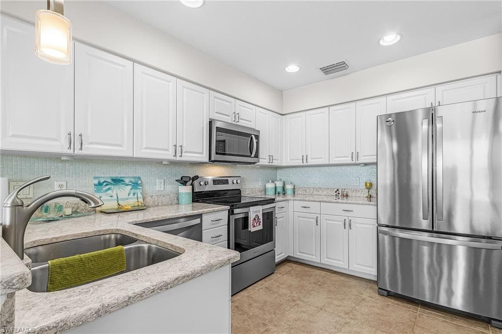 16630 Crownsbury WAY 102-4