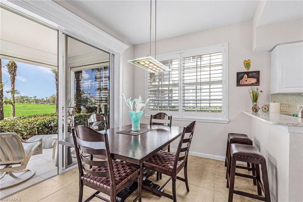 16630 Crownsbury WAY 102-8