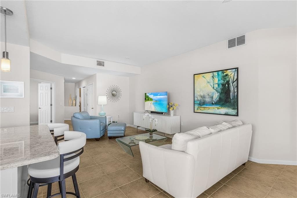 16630 Crownsbury WAY 102-7